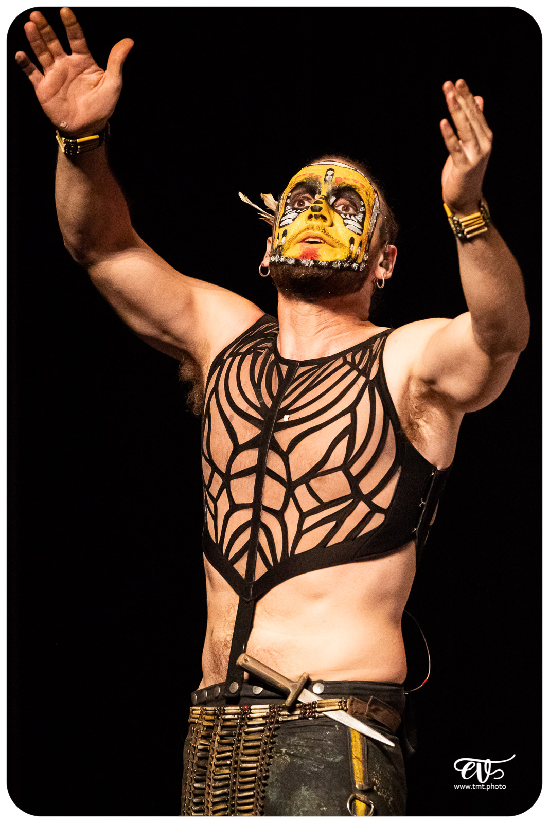 THE PRIMITALS (YLLANA & PRIMITAL BROTHERS)